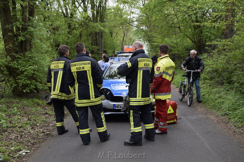 Einsatz BF Koeln in Koeln Buchheim Arnsbergerstr P26.JPG - Miklos Laubert